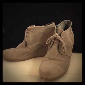 TOMS beige wedge booties